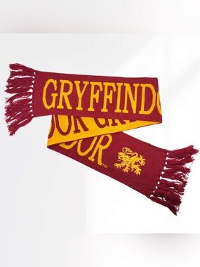 Universal Studios Wizarding World of Harry Potter Gryffindor Reversible Scarf